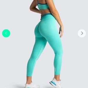 DOYOUEVEN DYE scrunch seamless leggings - bright teal